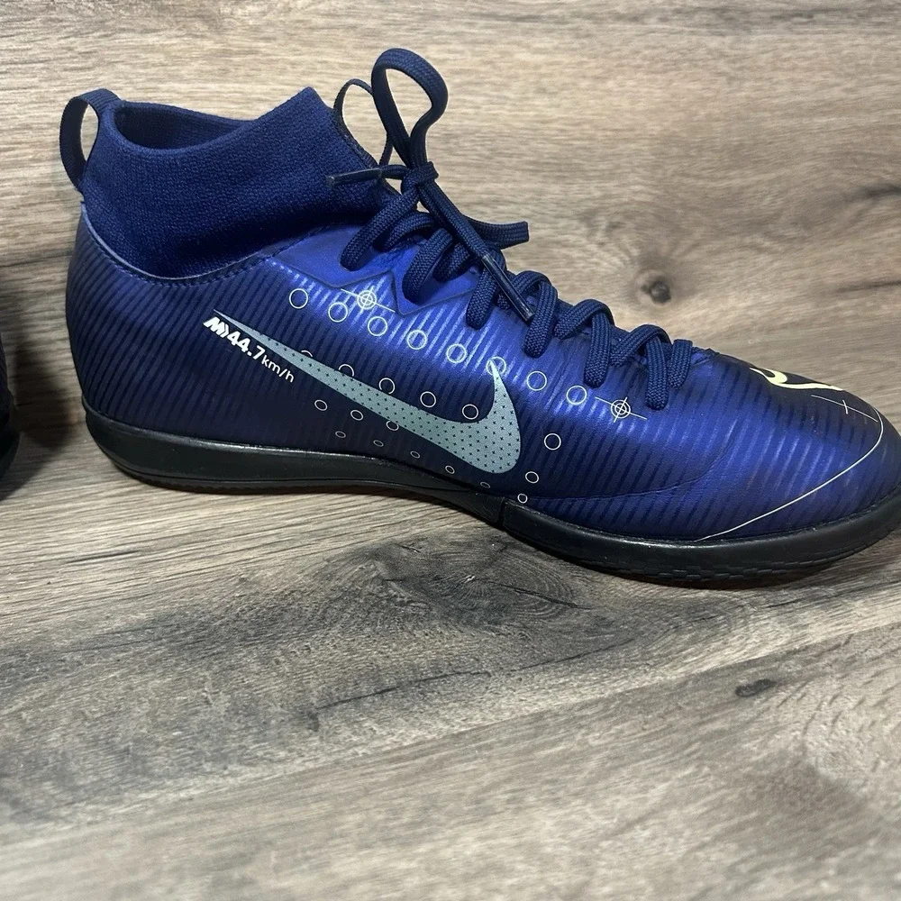 Nike Superfly 7 Academy MDS IC BQ5529-401 Boys Youth size Y6 Soccer‎ Shoes